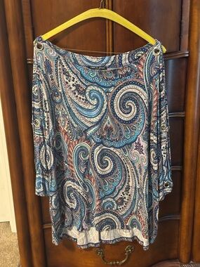 Cable & Gauge Blue Paisley Grommet-Accent Tunic